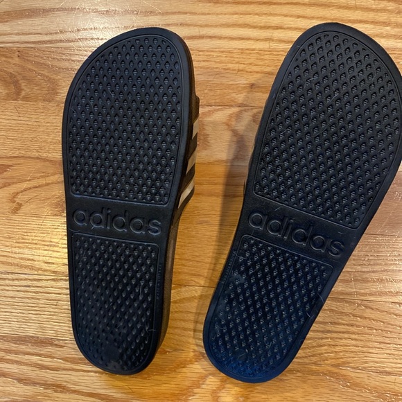 ADIDAS men’s slides / sandals  , size 11 - Picture 2 of 2